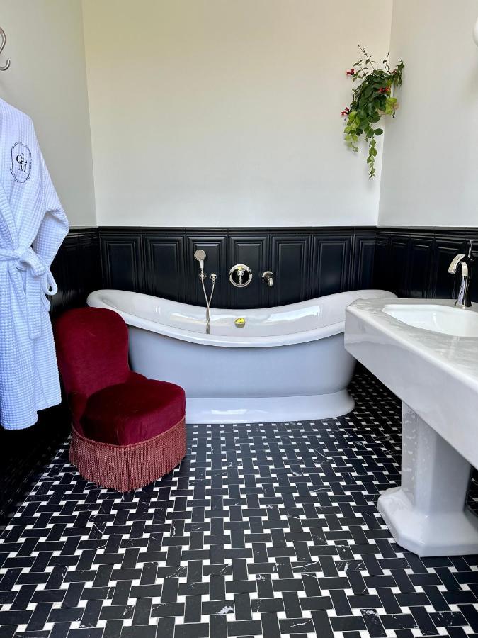 La Grande Maison Lgm Lesches Extérieur photo