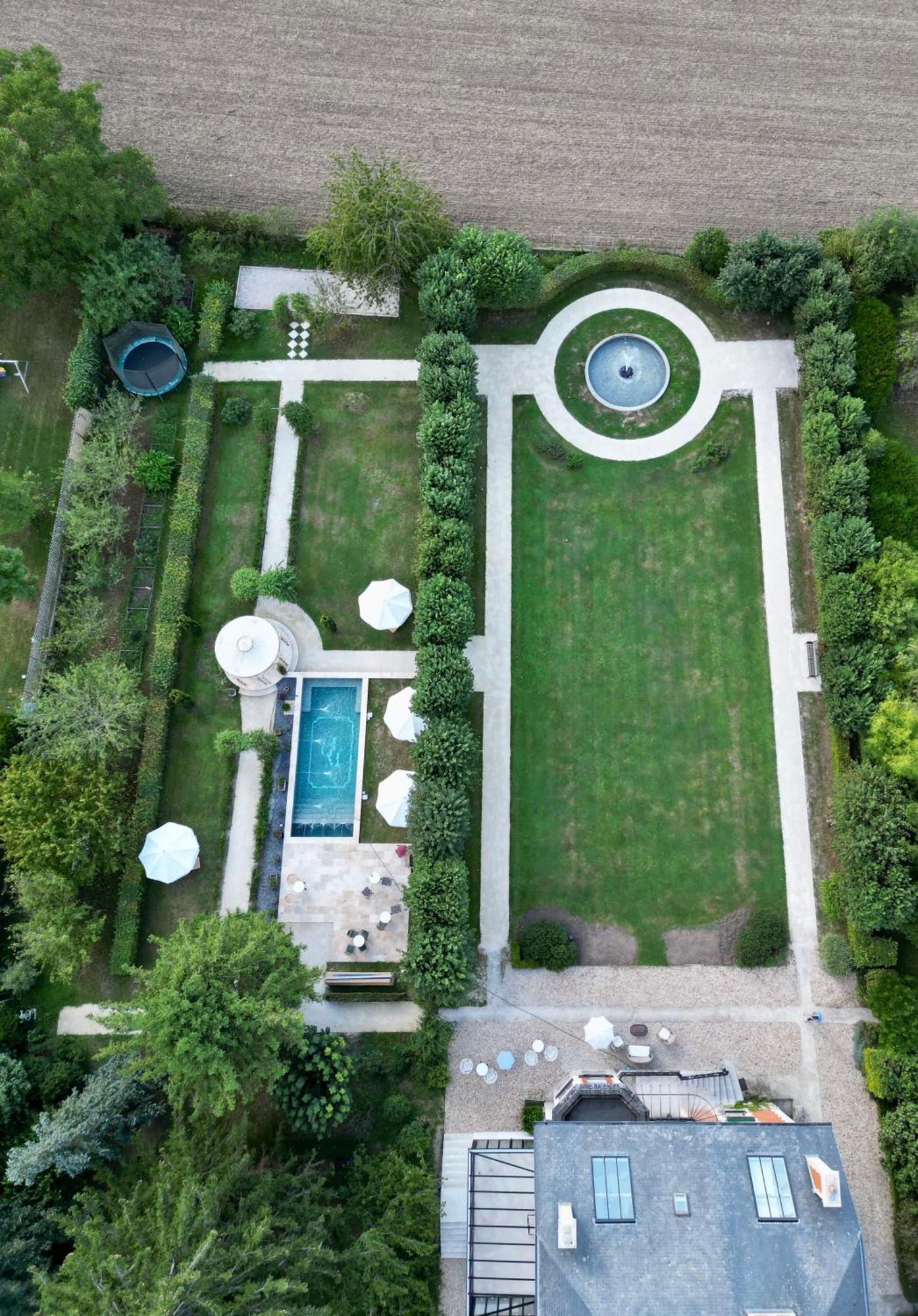 La Grande Maison Lgm Lesches Extérieur photo