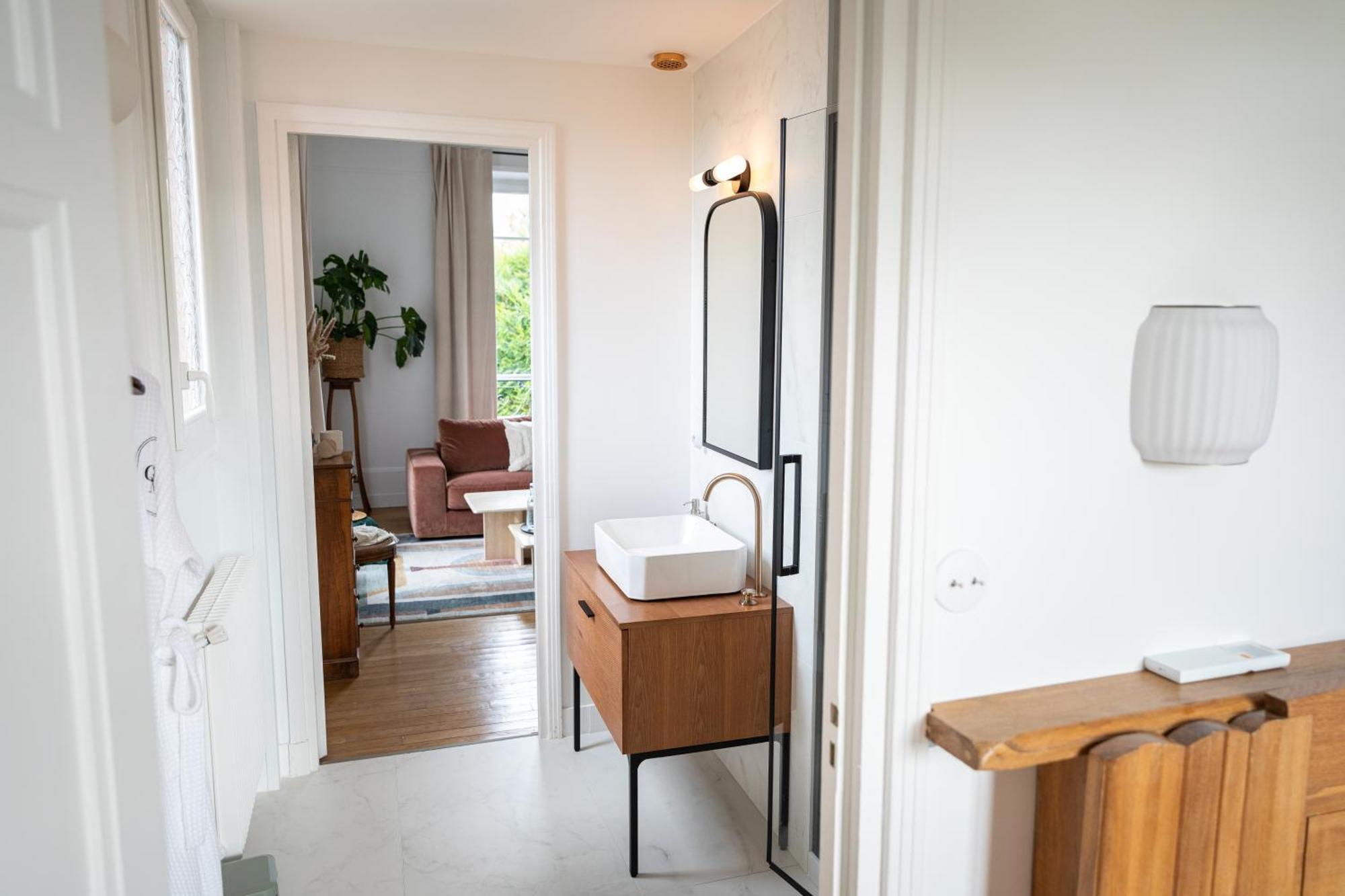 La Grande Maison Lgm Lesches Extérieur photo