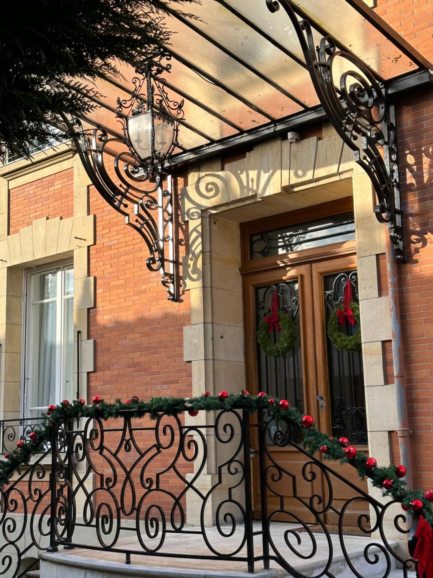 La Grande Maison Lgm Lesches Extérieur photo