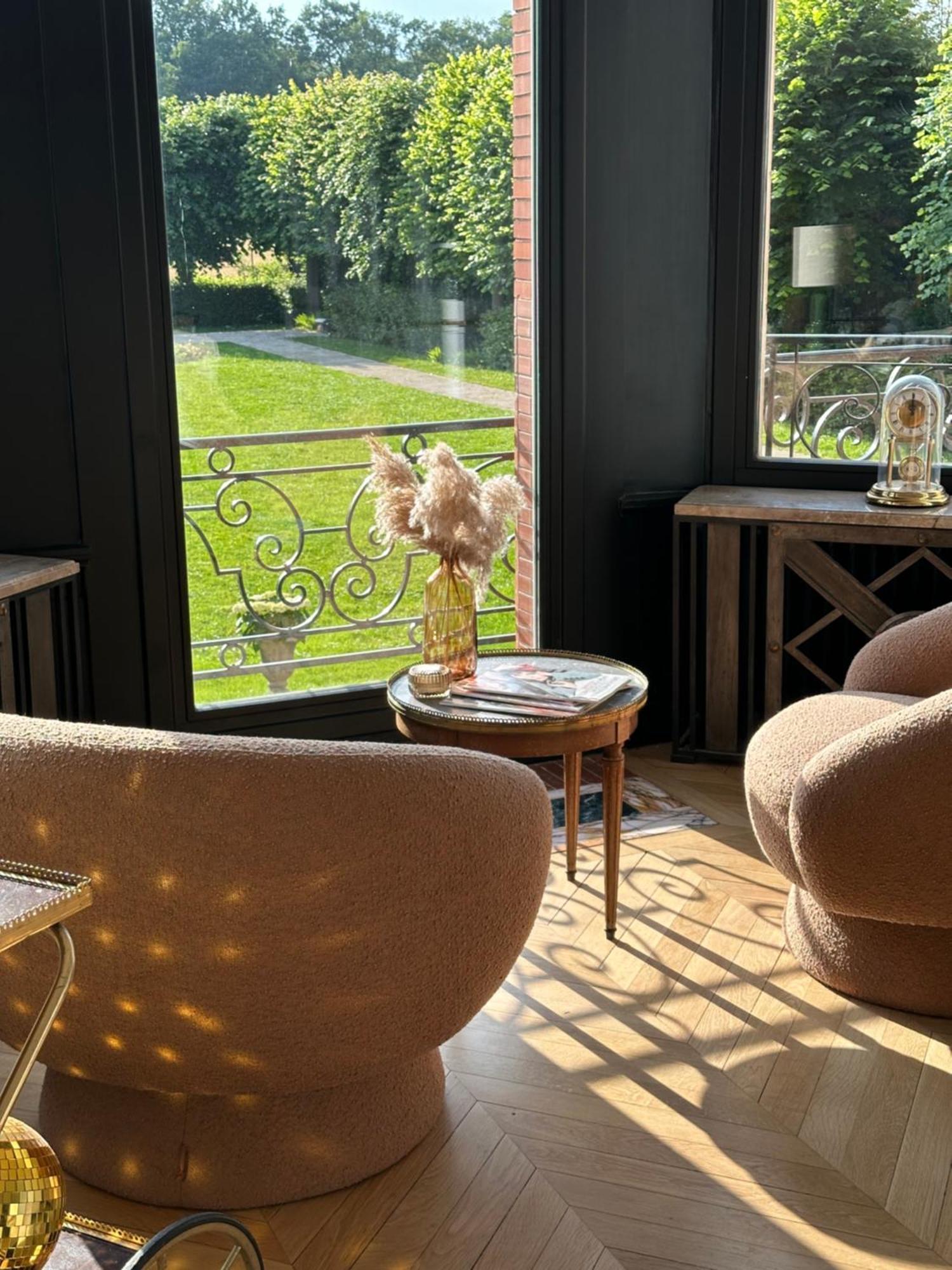 La Grande Maison Lgm Lesches Extérieur photo